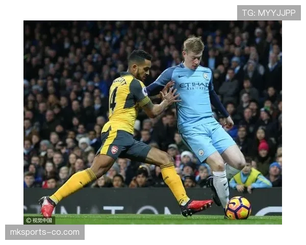 大卫席尔瓦与德布劳内：组织核心分化，前者更倚重短传渗透，后者倾向纵深直塞