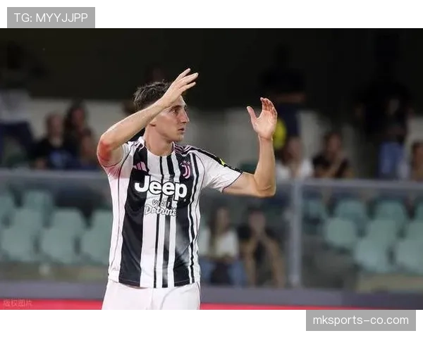 意欲崛起却陷困境，尤文图斯核心难题：依赖老将的战略能否走出战术危机？